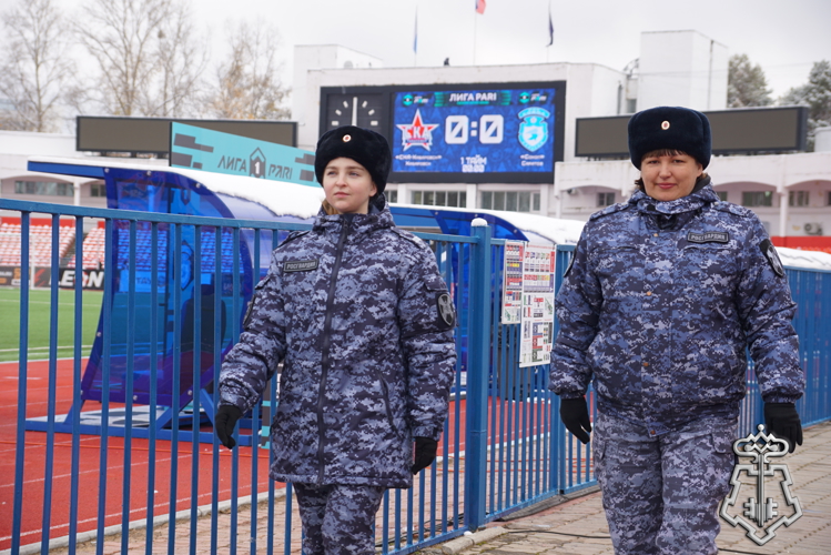 В Хабаровске росгвардейцы обеспечили охрану общественного порядка в период проведения матча Футбольной национальной лиги