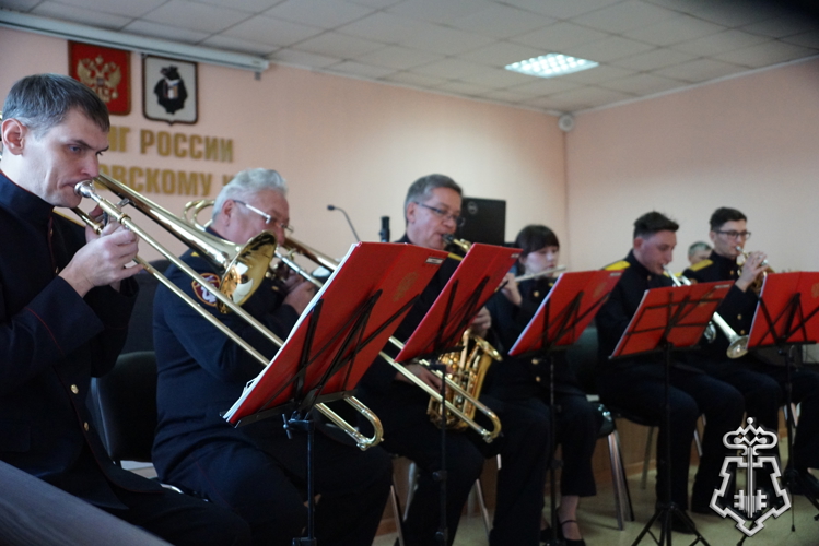 В Хабаровске состоялись торжественные мероприятия, посвящённые 73-летию со дня образования подразделений вневедомственной охраны 