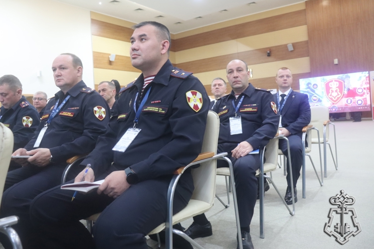 Офицер вневедомственной охраны Хабаровского края принял участие в расширенном заседании Главного управления вневедомственной охраны Росгвардии во Владивостоке