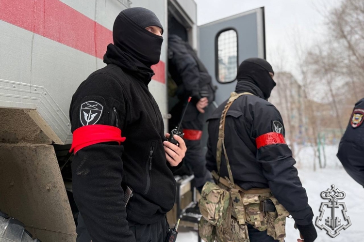 В Комсомольске-на-Амуре росгвардейцы приняли участие в антитеррористической тренировке на объекте образования
