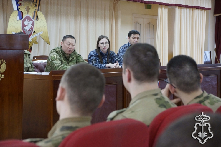 Росгвардейцы провели агитационные мероприятия по приему на службу в Хабаровском крае