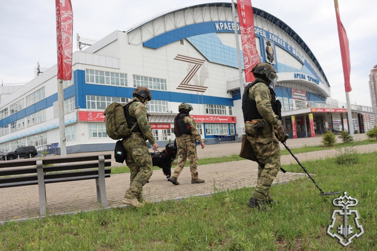 В Хабаровске росгвардейцы провели тренировки по обеспечению общественной безопасности в период проведения спортивных мероприятий