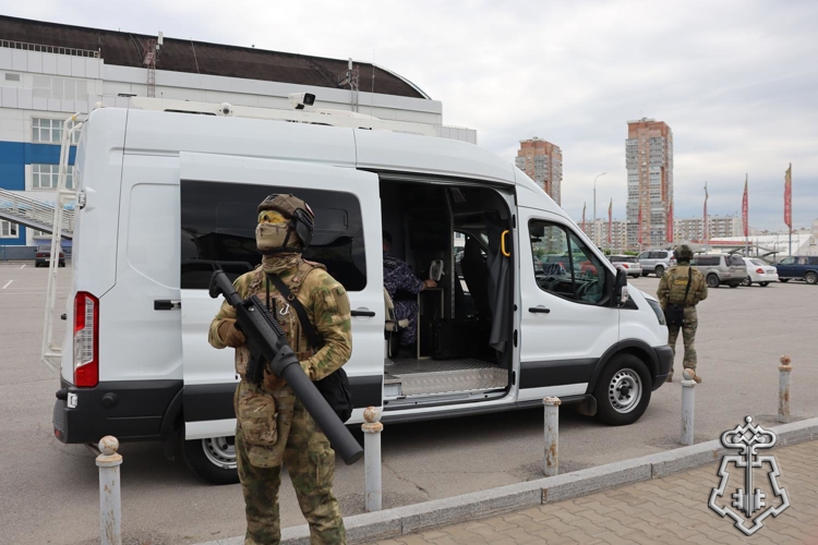 В Хабаровске росгвардейцы провели тренировки по обеспечению общественной безопасности в период проведения спортивных мероприятий