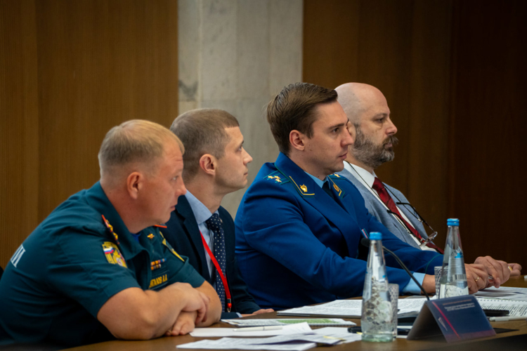 Руководитель управления вневедомственной охраны Росгвардии по Хабаровскому краю принял участие во Всероссийском совещании-семинаре в Нижнем Новгороде